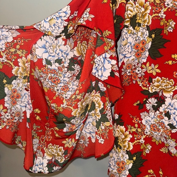 EUC Robert Rodriguez for Barneys New York Floral Butterfly Sleeve Top Size Small - Picture 3 of 8